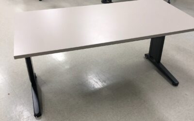 Student Desks for Classrooms